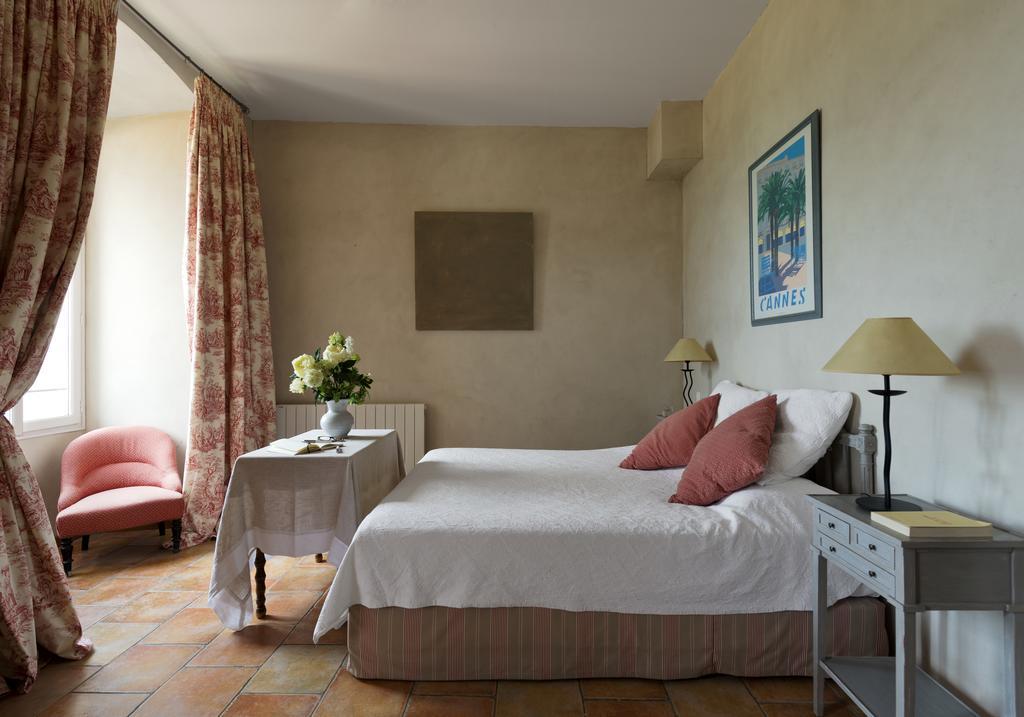 Chateau De Grasse Le Bar-sur-Loup Quarto foto